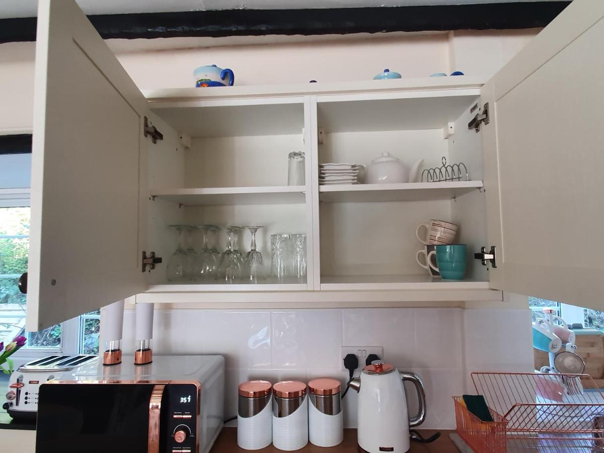 No 4 Trelawney Apartment - Onsite Bar - Restaurant - Horse Riding Menheniot Buitenkant foto